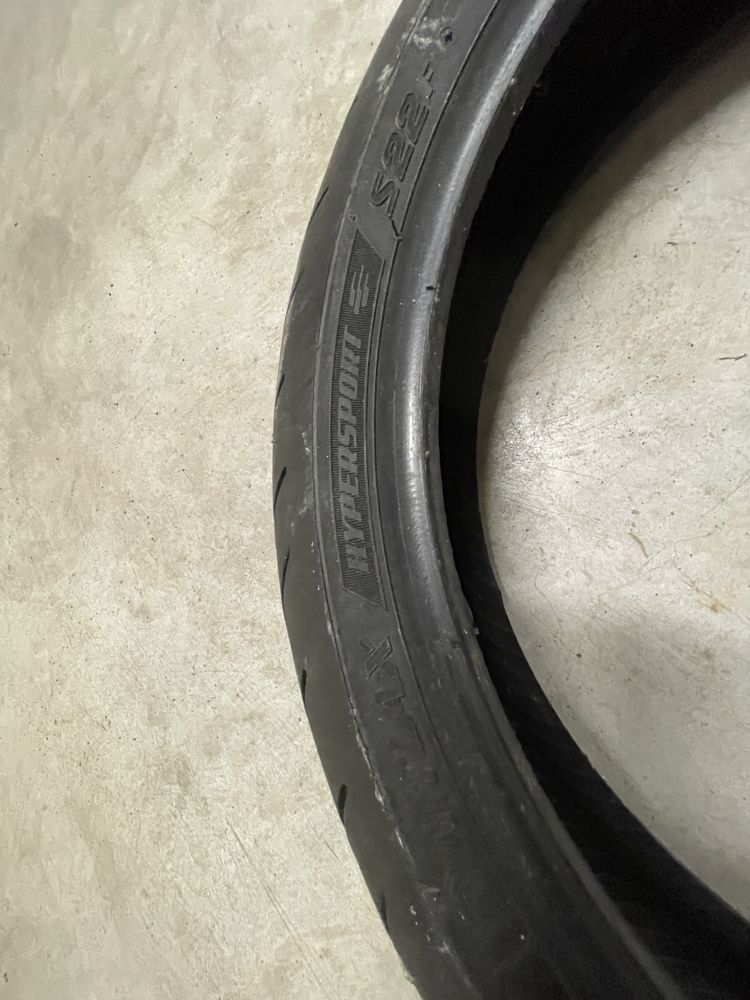 Bridgestone battlax s22r 120/70/17 200/55/17