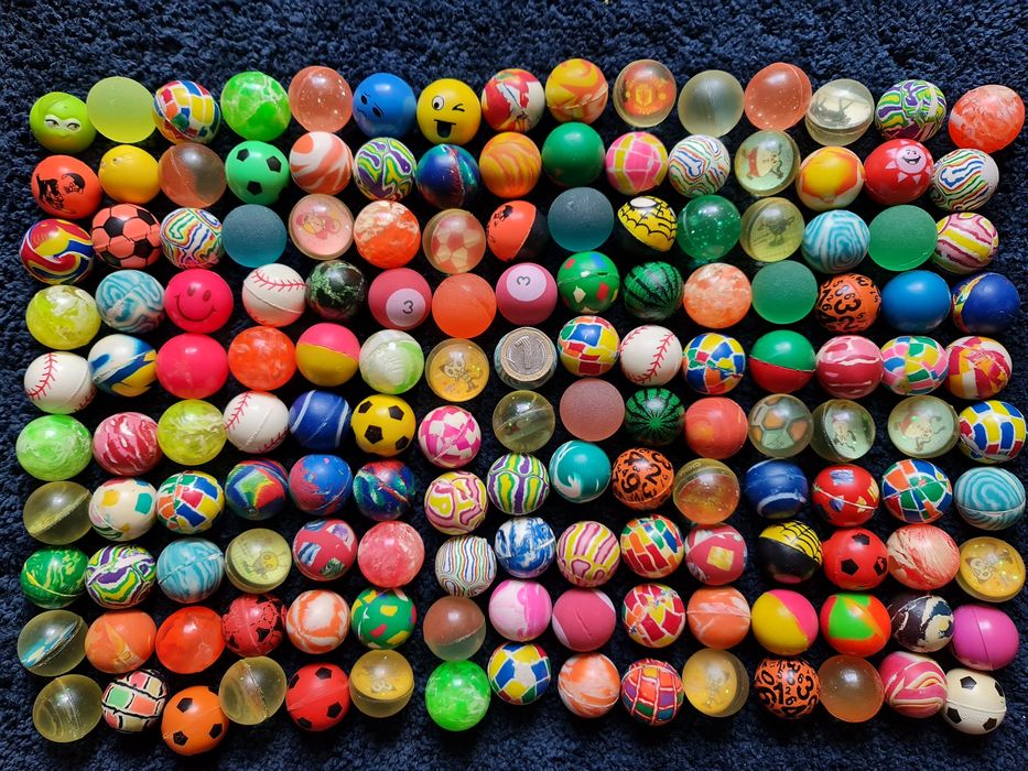 Гумени топчета, малки и големи