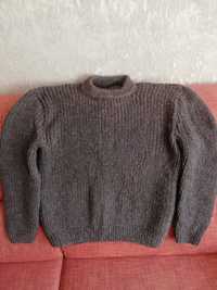 Ръчно плетен вълнен пуловер, много топъл, от естествена вълна,нов