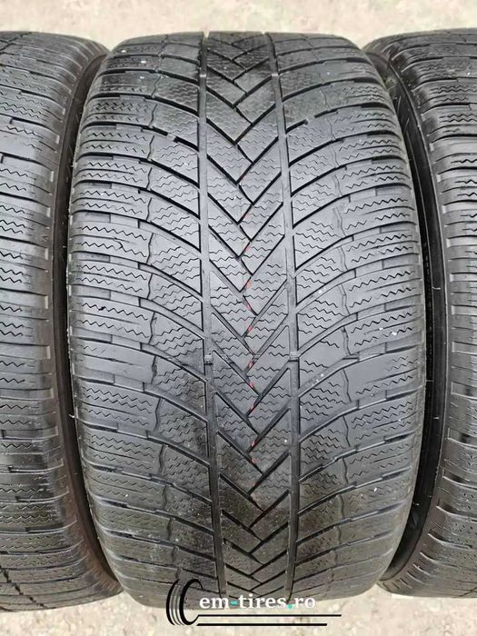 SET 4 Anvelope Iarna 245/40 R19 BRIDGESTONE Blizzak LM005 98V