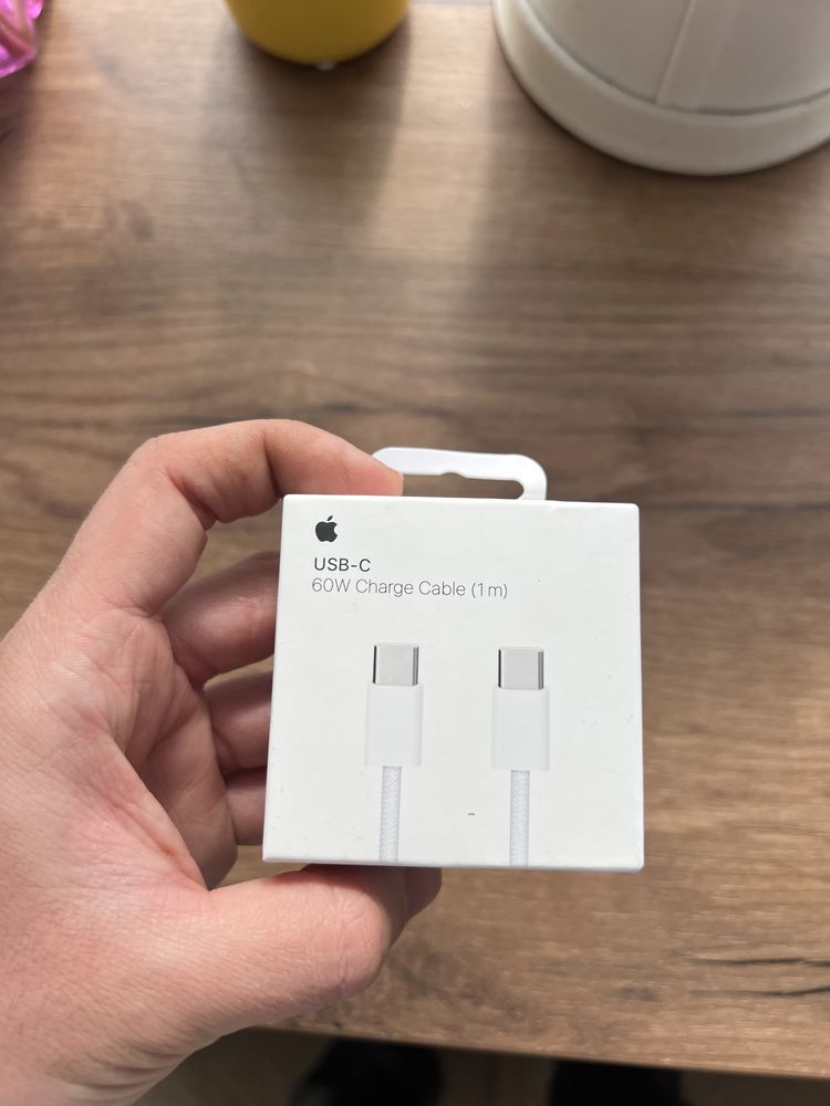Cablu iPhone lighting si USB C