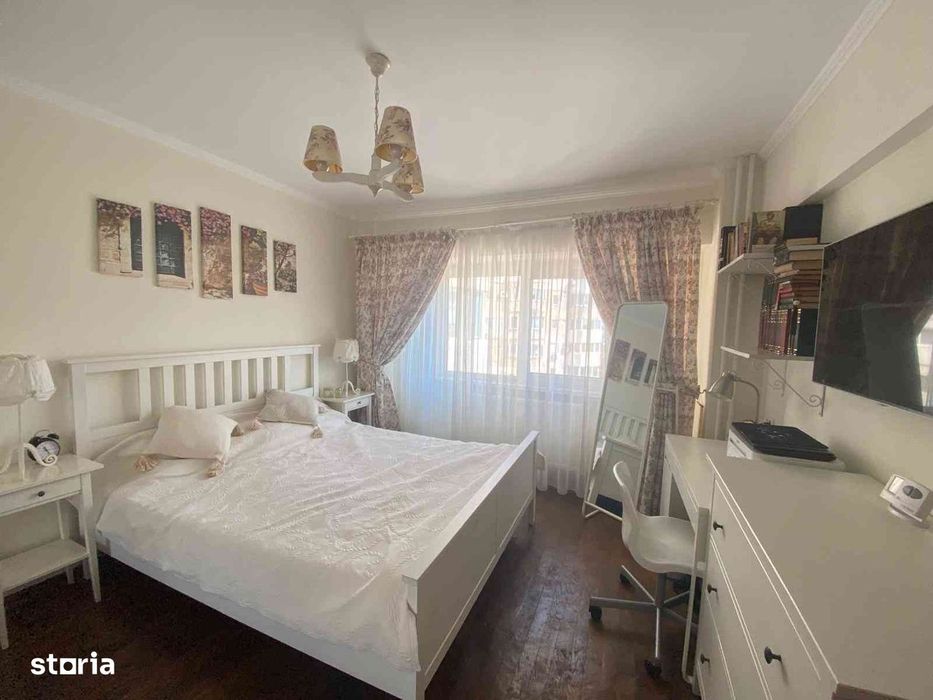 Gara - Apartament decomandat- 63 mp.
