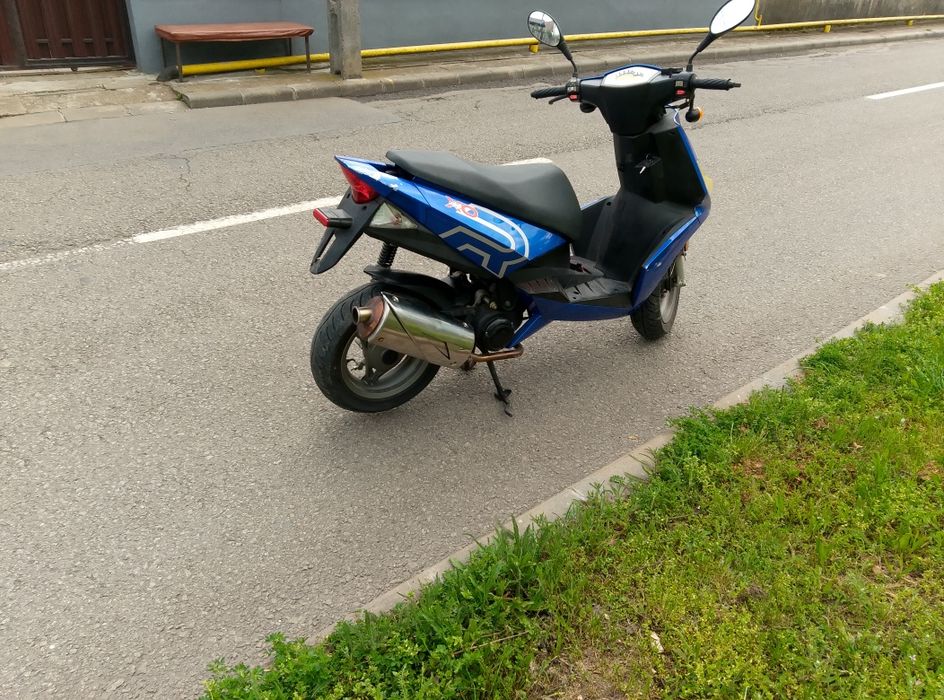 Scuter generic 49 cm