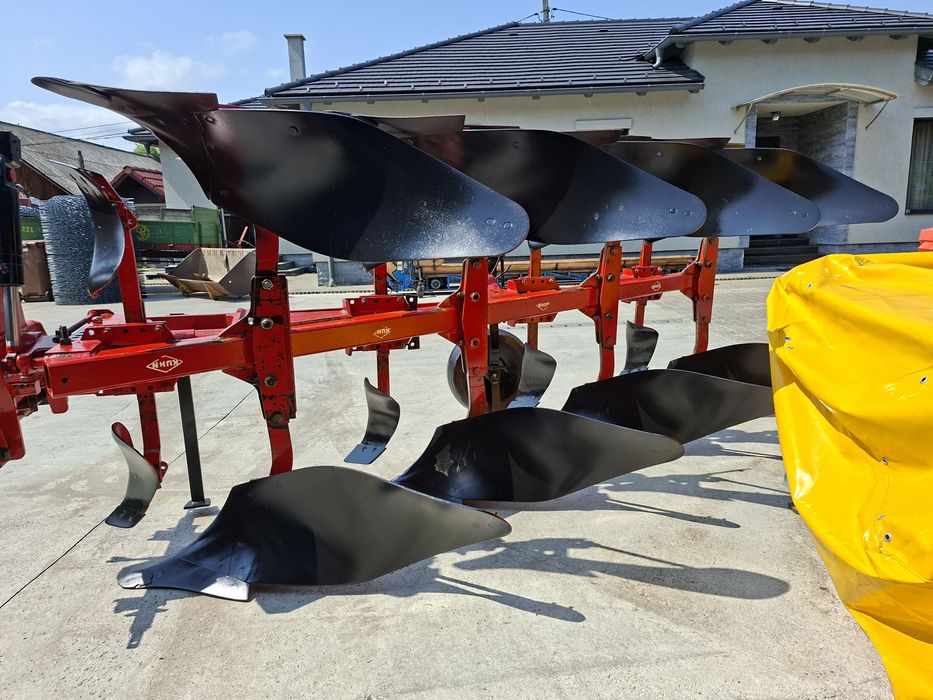 Plug reversibil 4 brazde Kuhn (Huard)