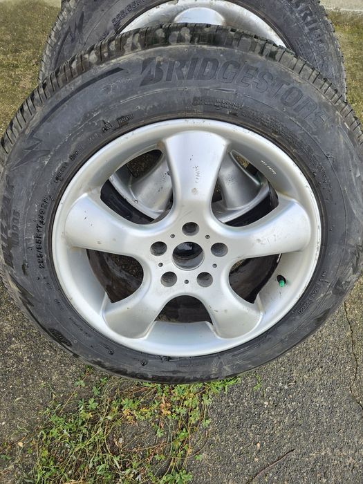 Зимни гуми - Bridgestone 225 x 65 x R17