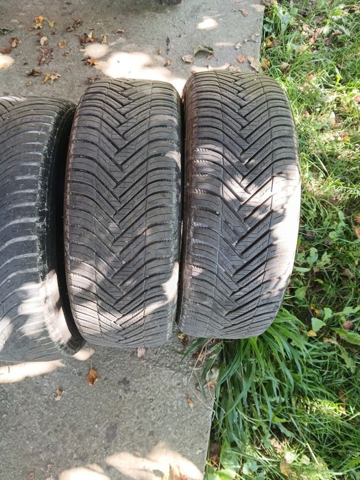 Vând anvelope M+S 195/55 R16