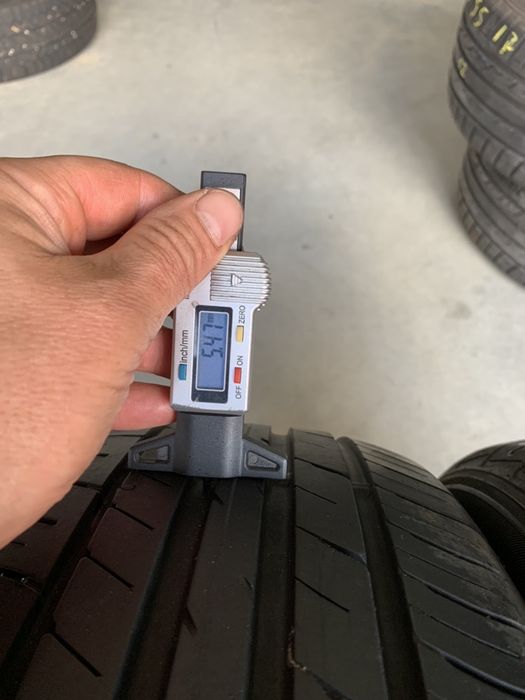 2 anvelope vara Michelin/Falken 215/60/16