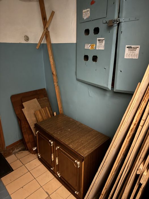 Отдам фанеру для полок