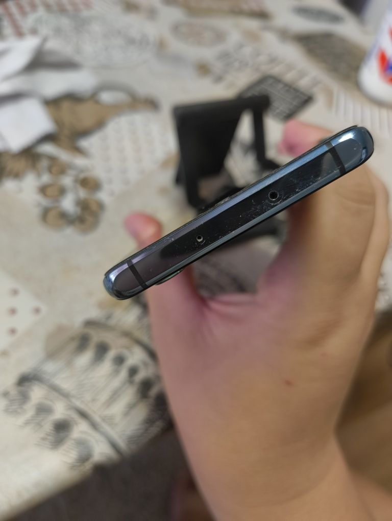 Huawei p30 Pro — 128GB\ 6RAM