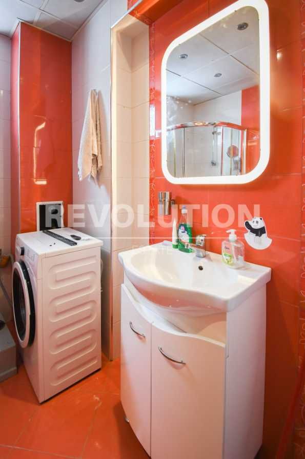 Дава се под наем Тристаен апартамент в София, Младост 4 - 120 кв.м за 739.5 € - Снимка #7