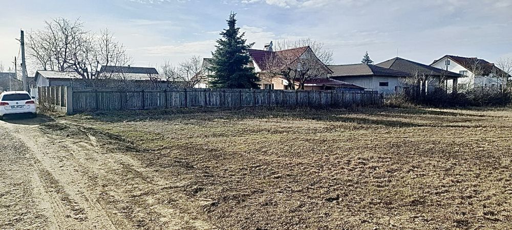 Vand teren intravilan,zona Lilieci