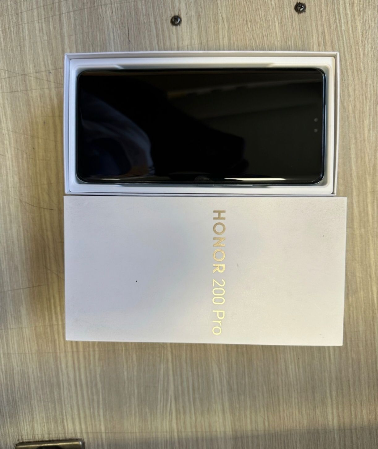Honor 200 pro idial