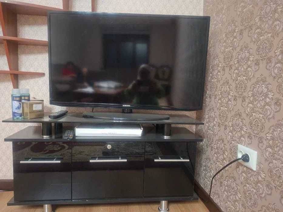 Телевизор SAMSUNG UE40EH5000WXMS
