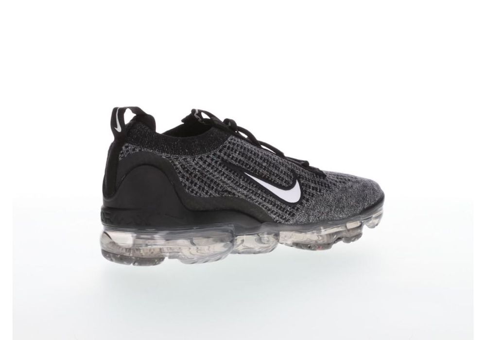 Nike Jordan 38 номер -50 лв и NIKE AIR VAPORMAX, номер 38,5 - 150 лв