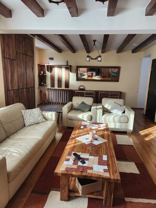 Închiriez duplex zona Terra ,preț 750 euro