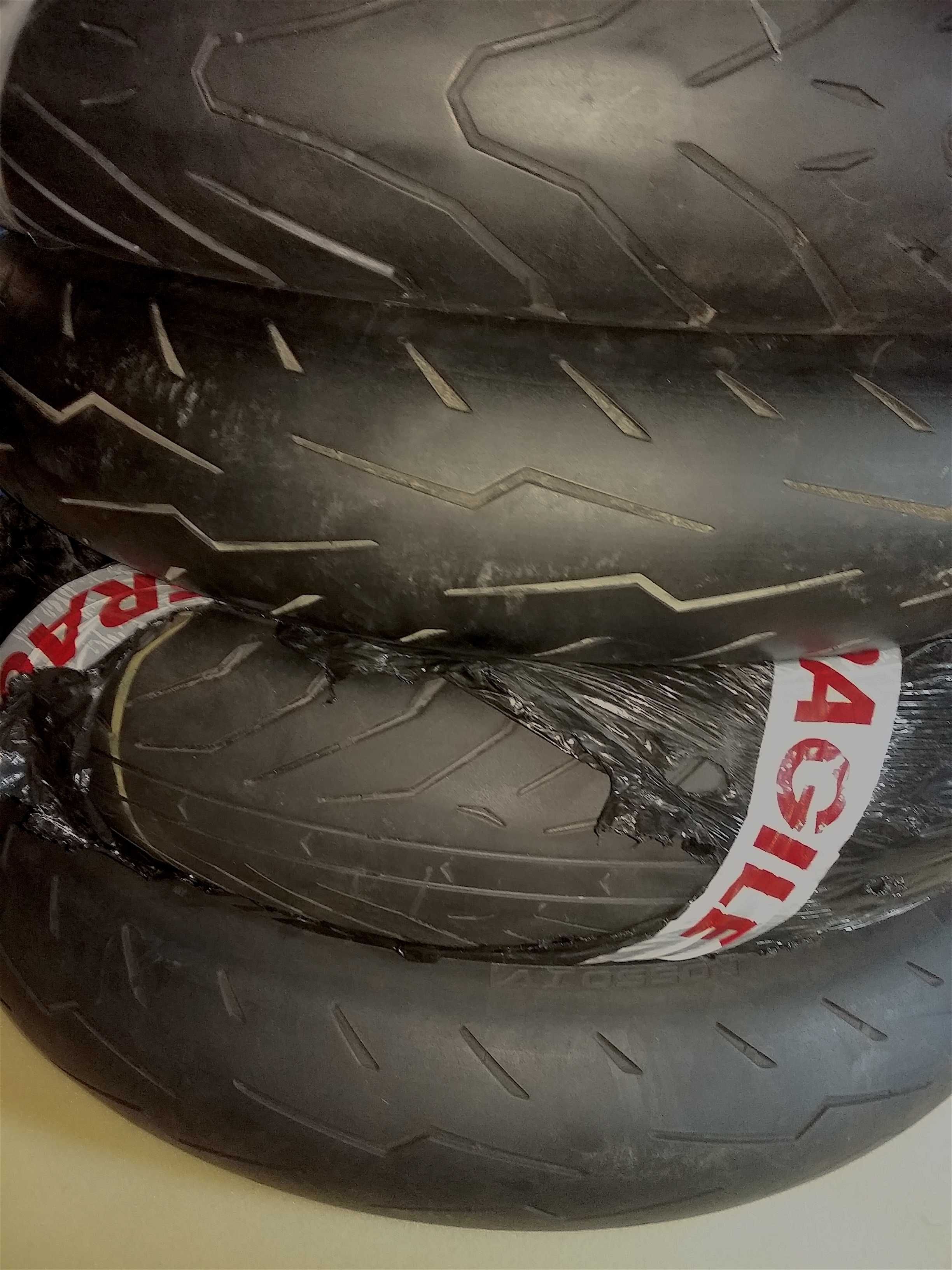 Cauciuc moto SH fata Pirelli Angel sau Rosso 120 70 ZR 17