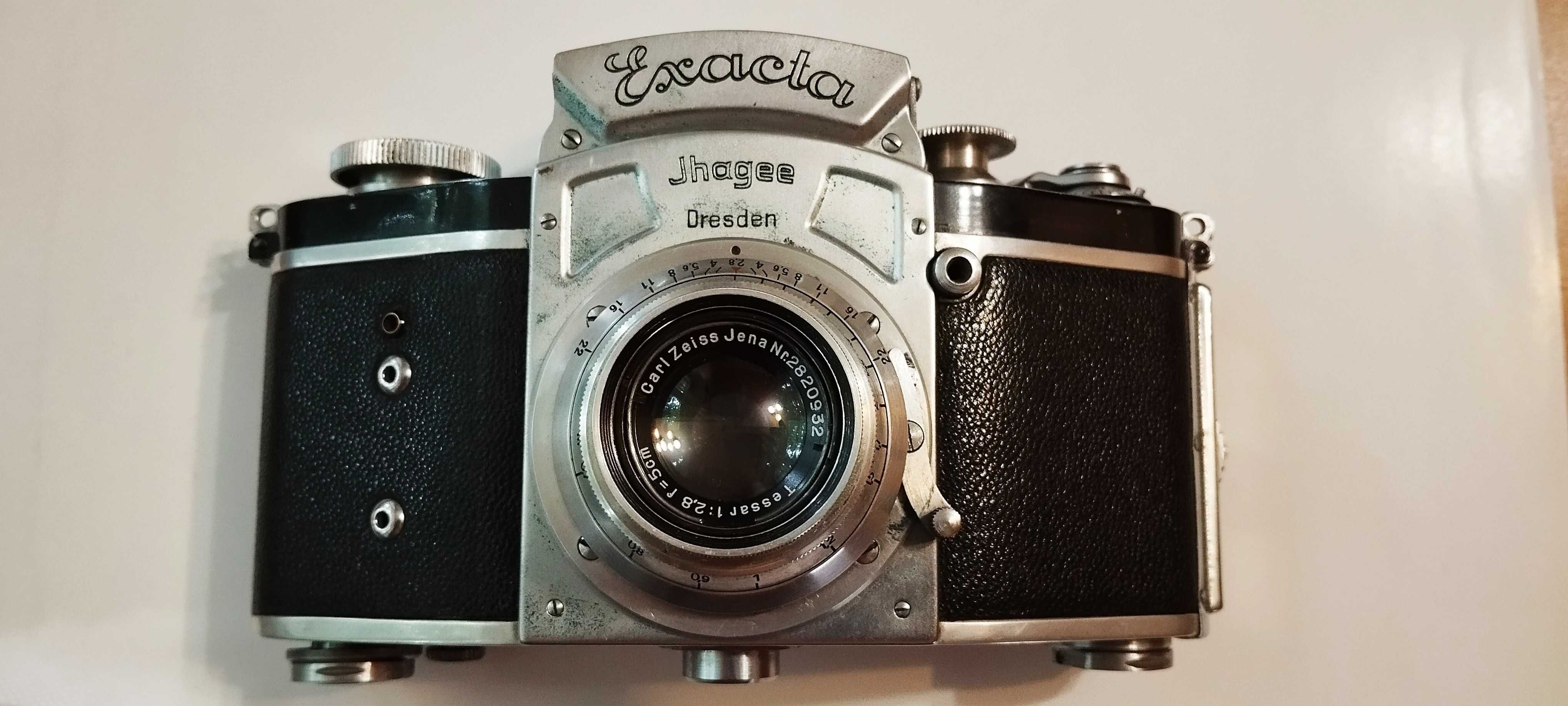 Фотоаппарат пленочный "EXACTA" немецкий довоенный, коллекционный