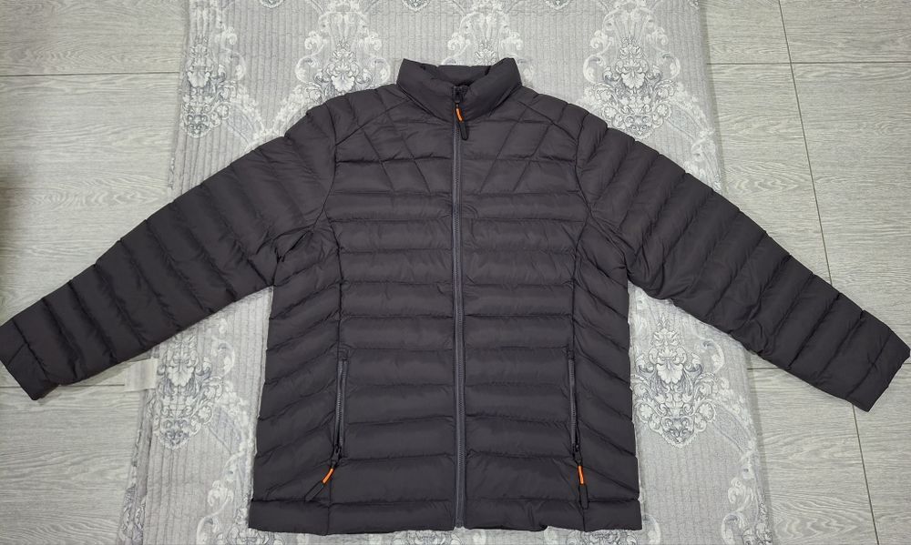 Продам зимнюю куртку Турция