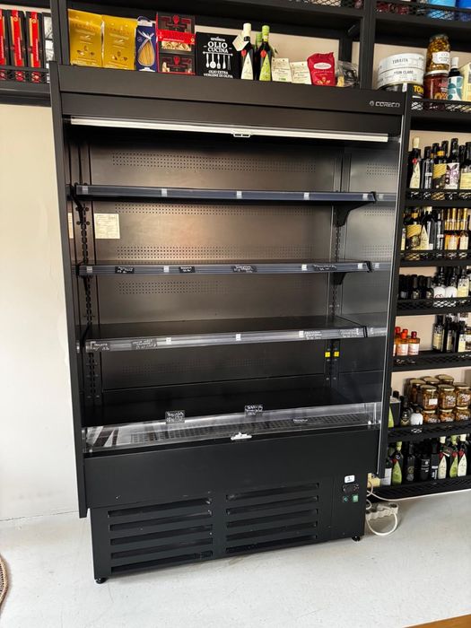 Vând mobilier pentru locație horeca