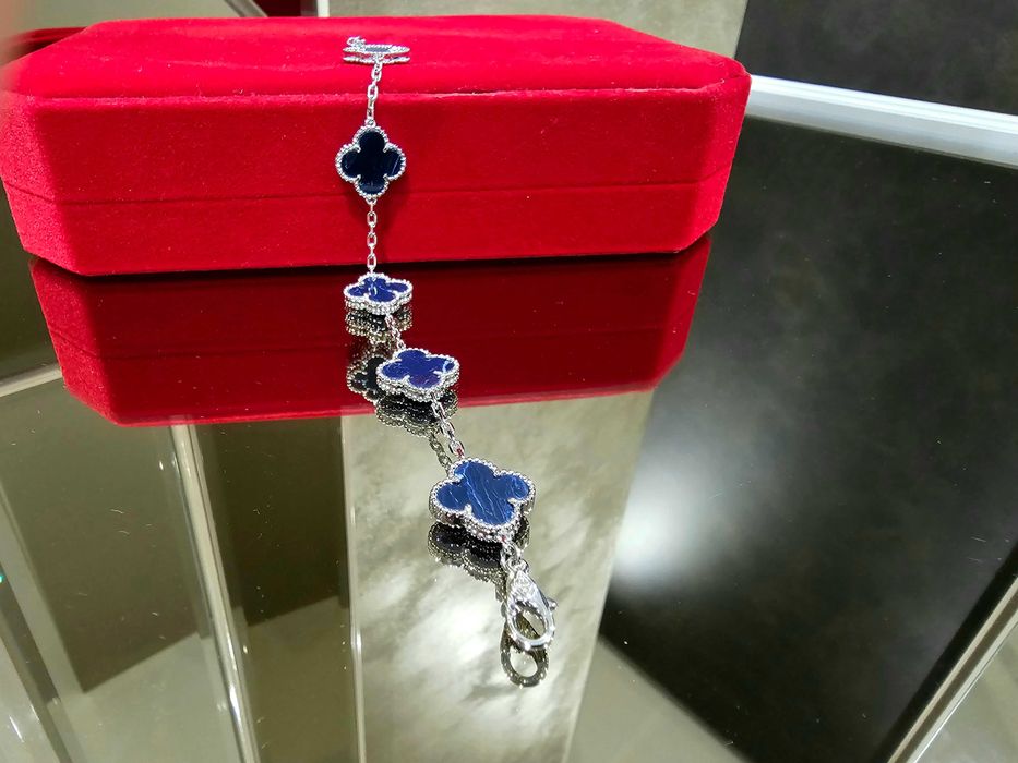 Van Cleef & Arpels VCA Silver Pietersite 5 Vintage Alhambra Гривна