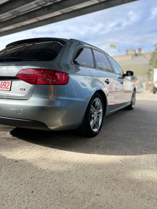 Vând Audi A4 brek