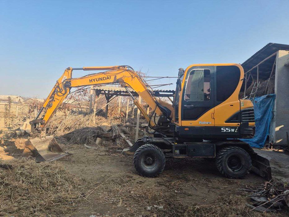 Эксковатор сотилади