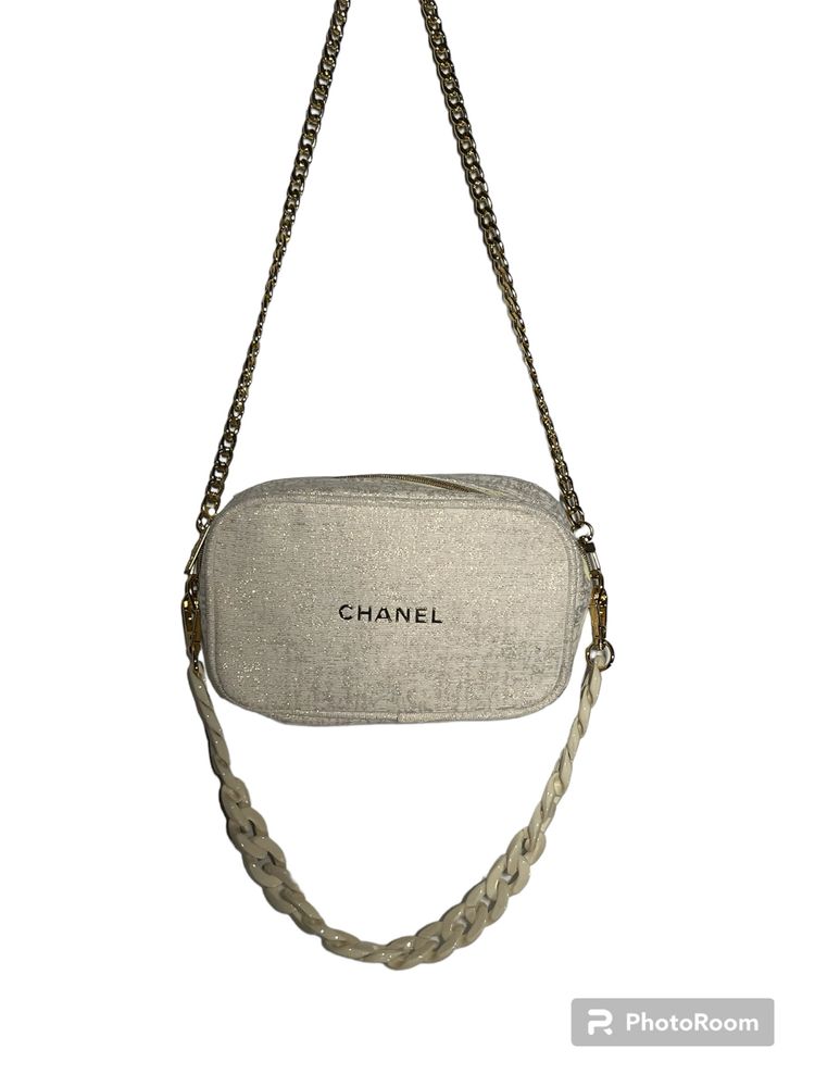 Geantă Chanel transformată