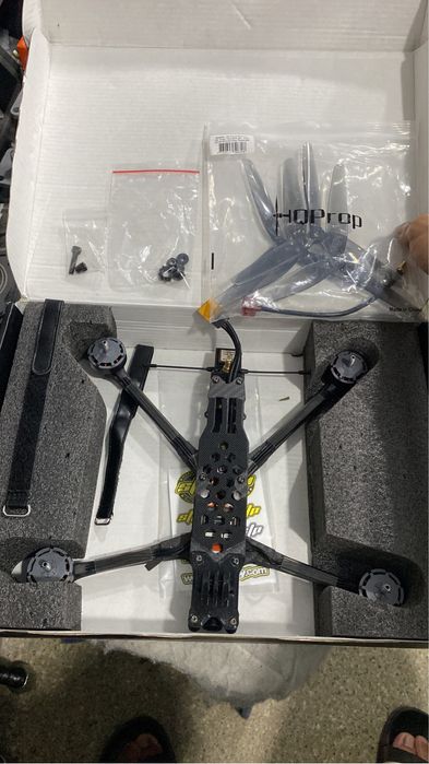 Продам дрон FPV AQUILA 7 analog