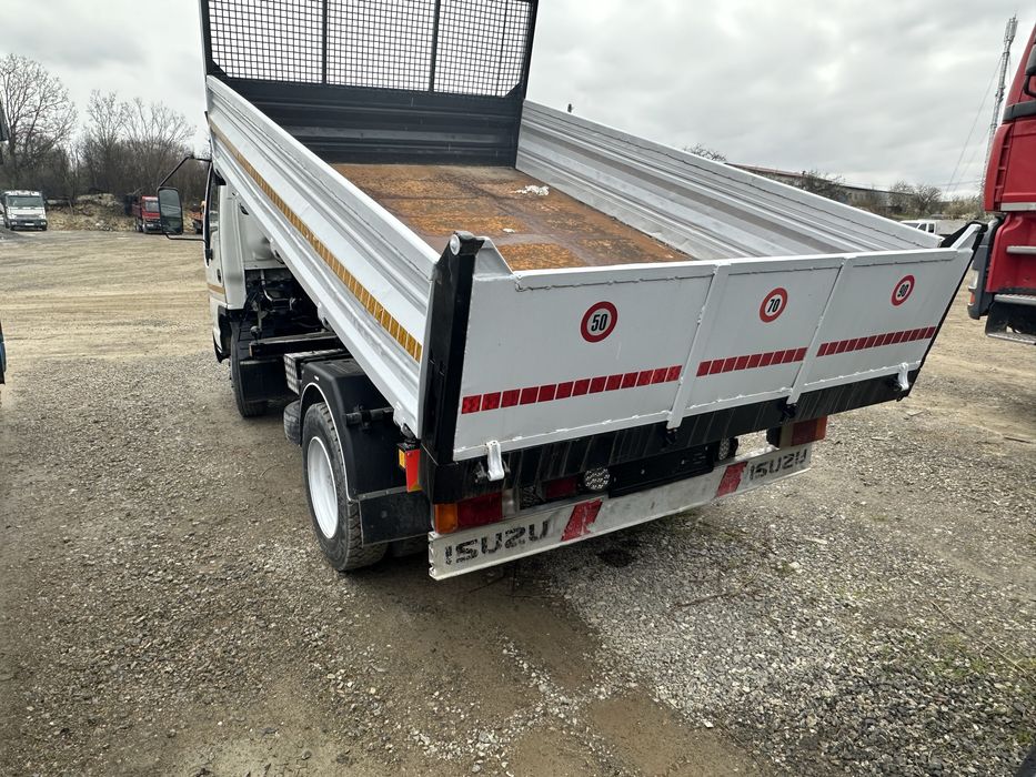 Vand Isuzu NQR stare foarte buna de functionare