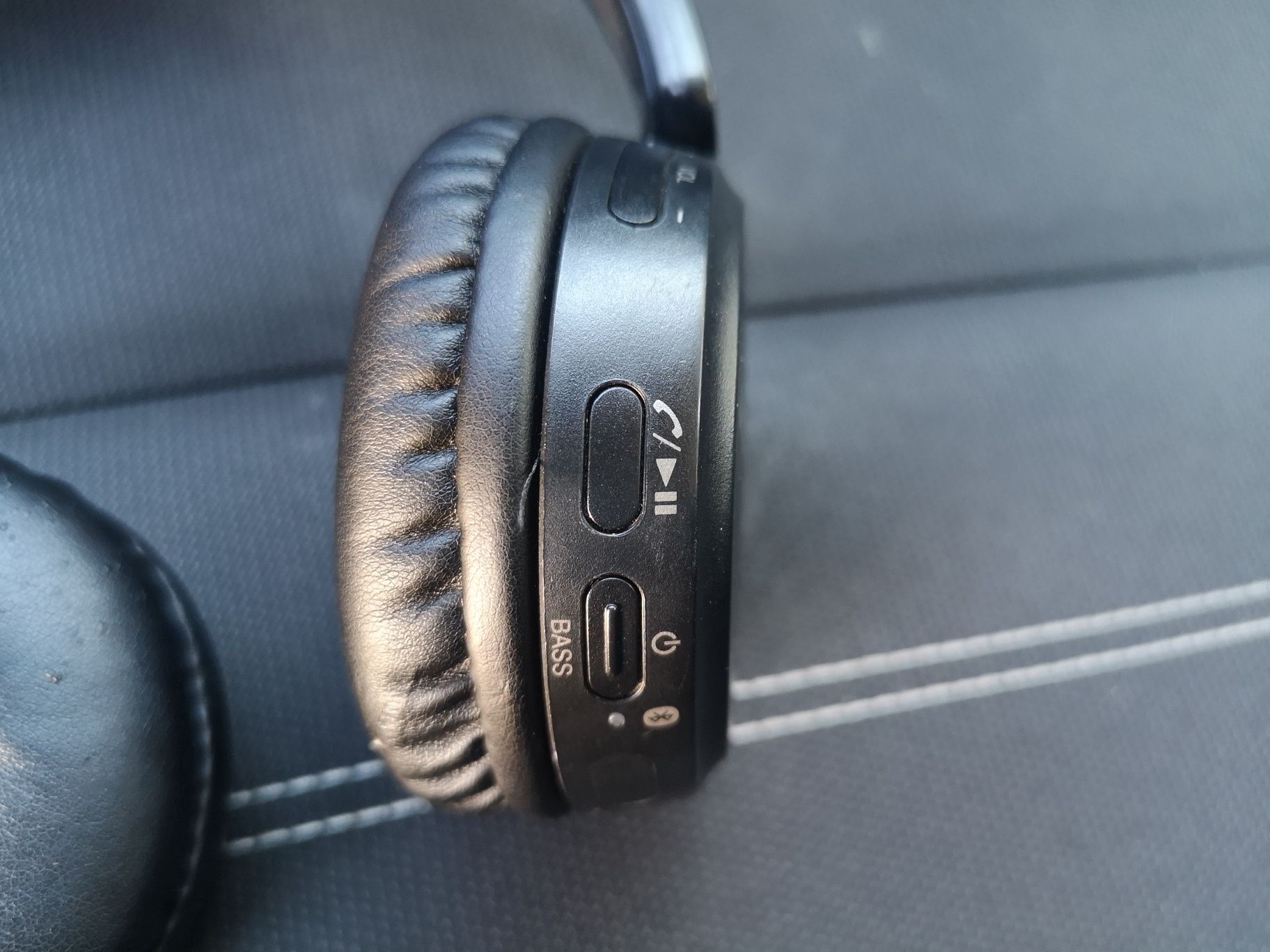 Bluetooth handsfree слушалки JVC - HA-S35BT