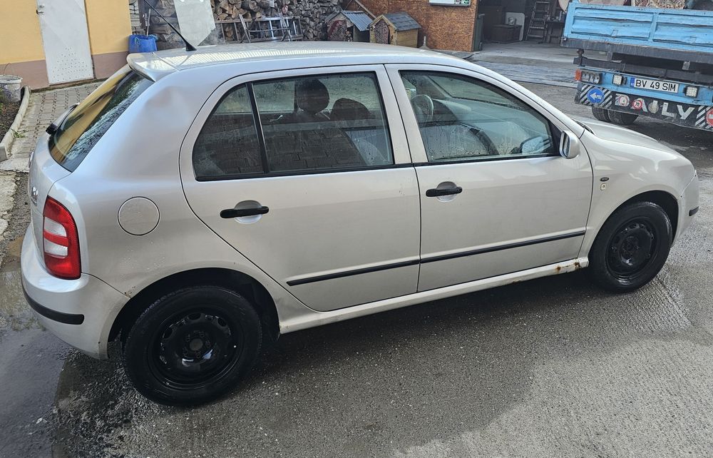 Vând Skoda Fabia