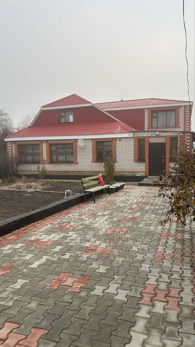Срочно! Қандыағаш қаласы, Есет батыр көшесінен мансард үй сатылады.
