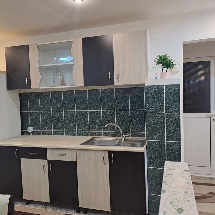 Vand apartament cu 2 camere