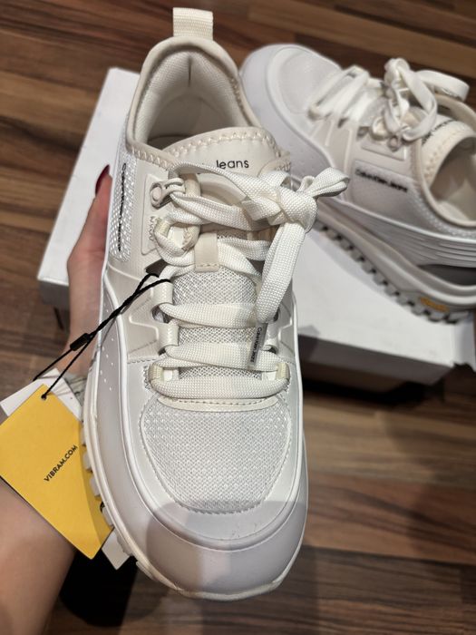 Нови Calvin Klein 40 номер 25.5 см 120 лв