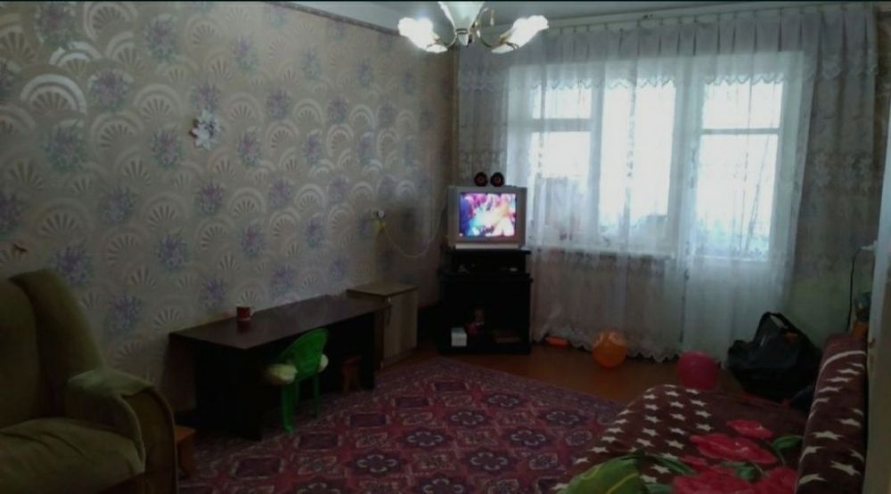 Продается 4 комнатная квартира