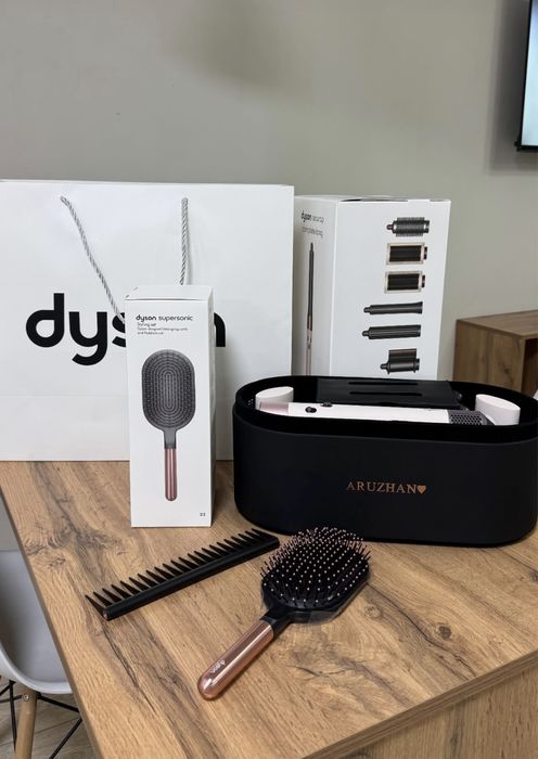 Dyson  Stayler H08