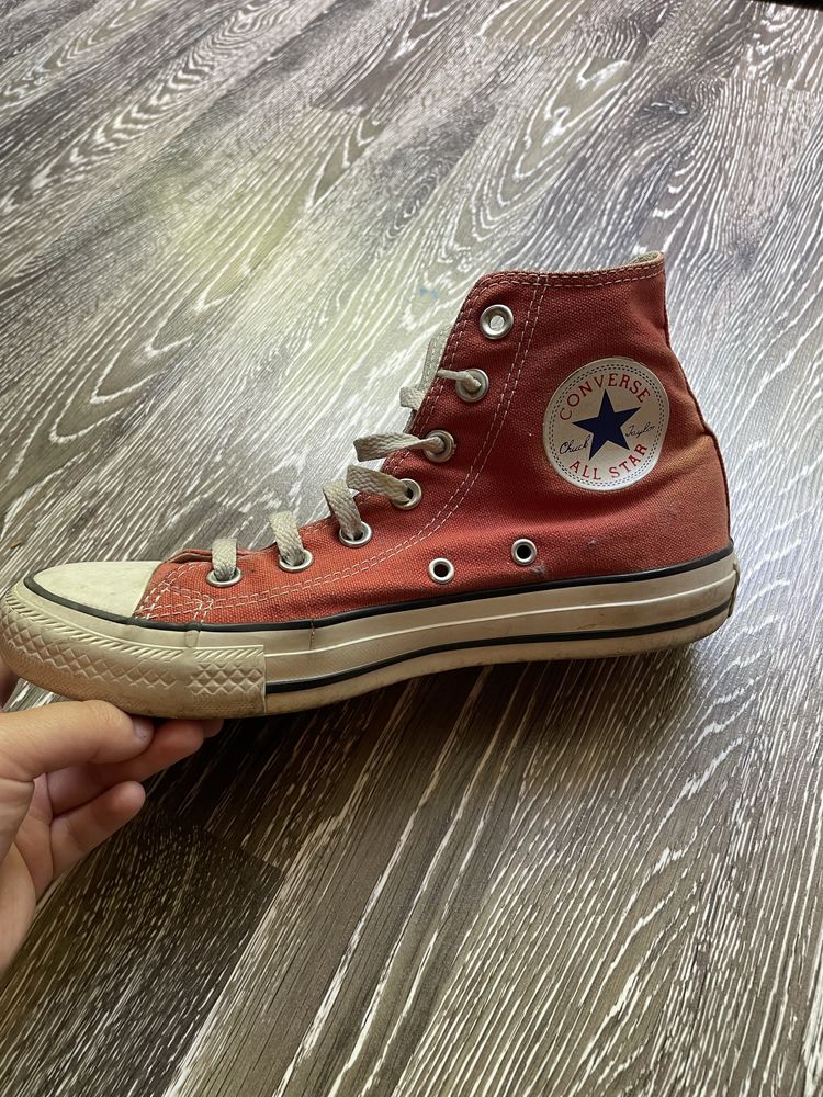 De vânzare pantofi Converse