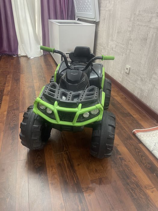 Машинка для детей эльектрический