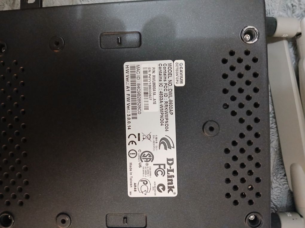 Роутер D-Link DWL 8600AP