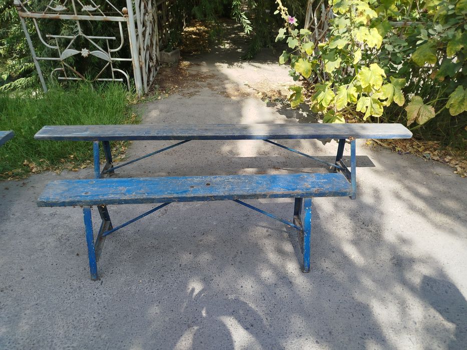 Сурилар ва ,, Эшшак узун стуллар Чойхона Ховли учун ярокли Россия тахт