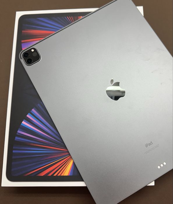 iPad Pro 12.9 M1 5th Gen 256GB Wi-Fi