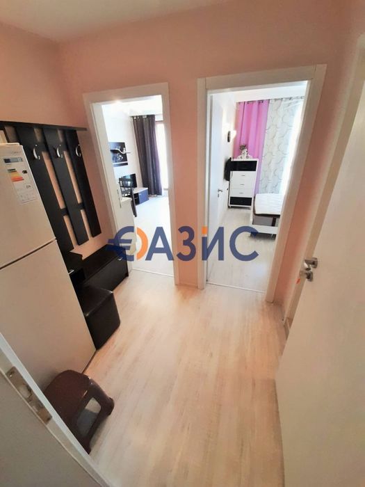 Продава се Двустаен апартамент в к.к. Слънчев бряг - 50 кв.м за 1560 €/кв.м - Снимка #1