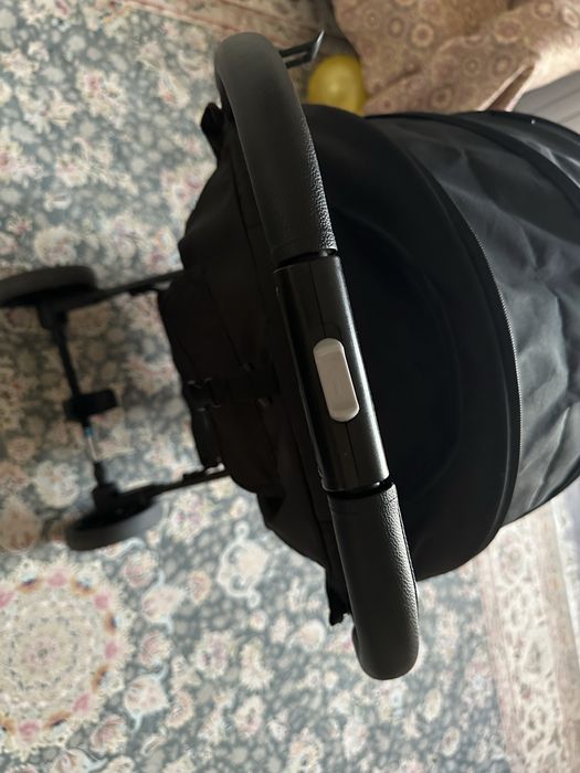 Qora kalyaska idial holatda yengiday kop ishlatilmagan