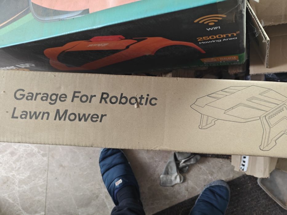 Robot tuns iarba + garaj iHunt