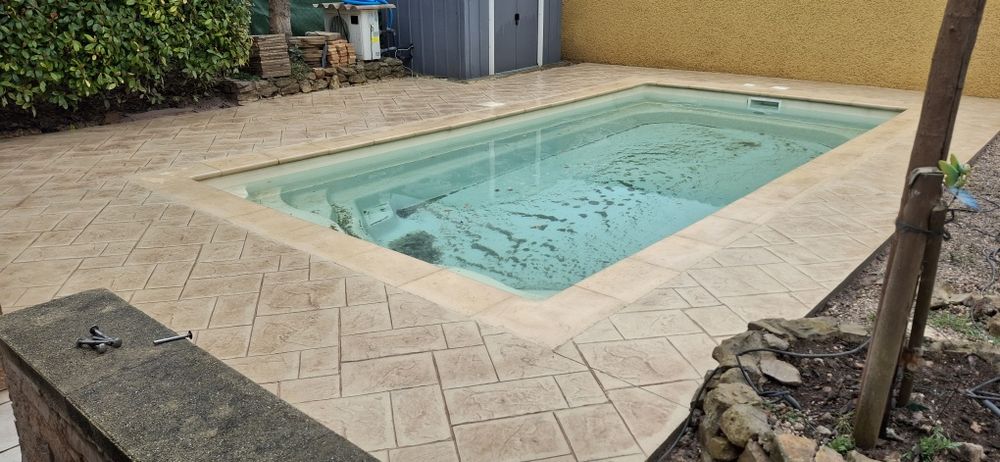 Beton Amprentat și Vertical