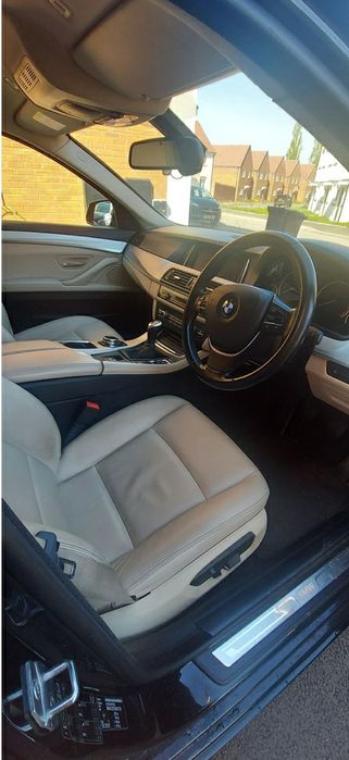 BMW seria 5  F10 Manual volan dreapta