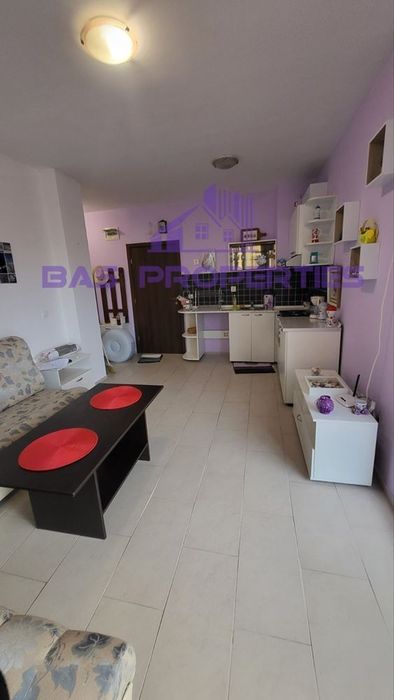 Двустаен Апартамент под Наем в Затворен Комплекс Central Park, Нови Х