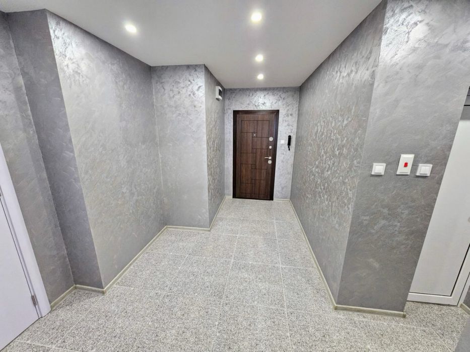 Апартамент в широк Център