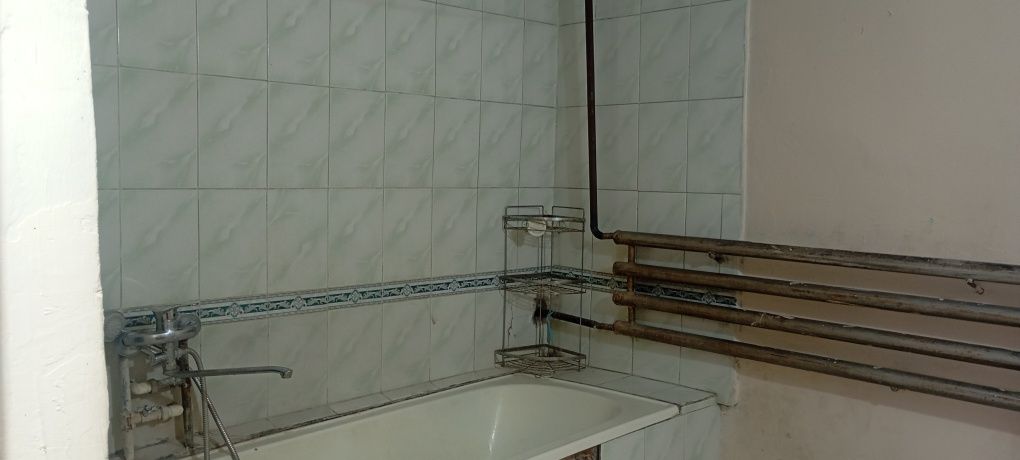Bekbaraka bozor orqasida hovli ijaraga