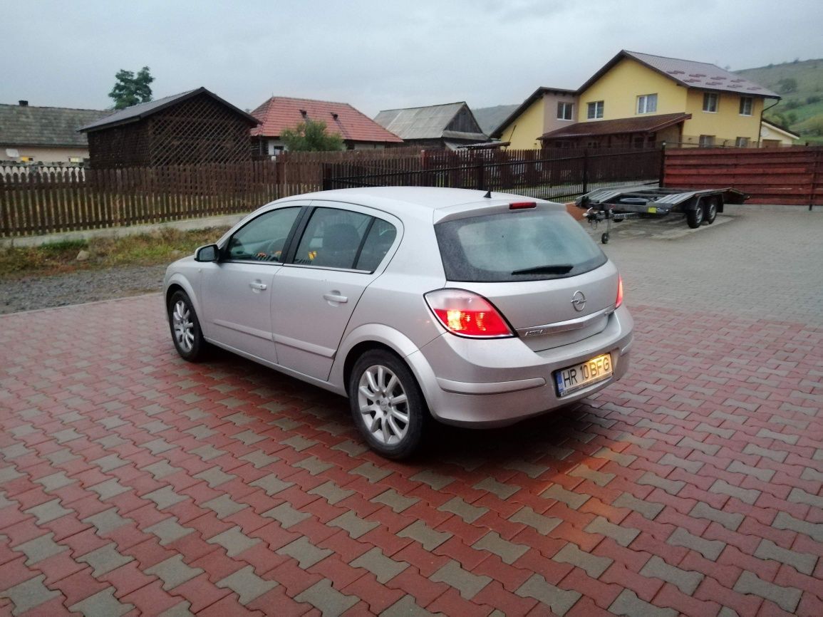 Opel Astra Twinport